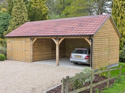 Pic 5. 6.0m x 5.4m Carriage House with 3.6m x 5.4m attached Garage and interlocking tile